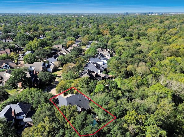11818 Castle Ridge Drive, Houston TX 77077
