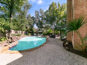 11818 Castle Ridge Drive, Houston TX 77077