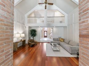 11818 Castle Ridge Drive, Houston TX 77077