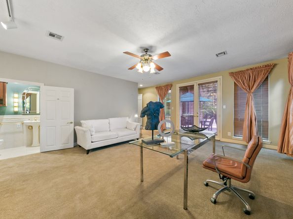 11818 Castle Ridge Drive, Houston TX 77077