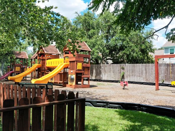 11818 Castle Ridge Drive, Houston TX 77077