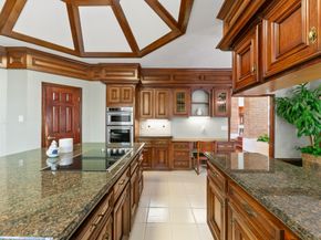 11818 Castle Ridge Drive, Houston TX 77077