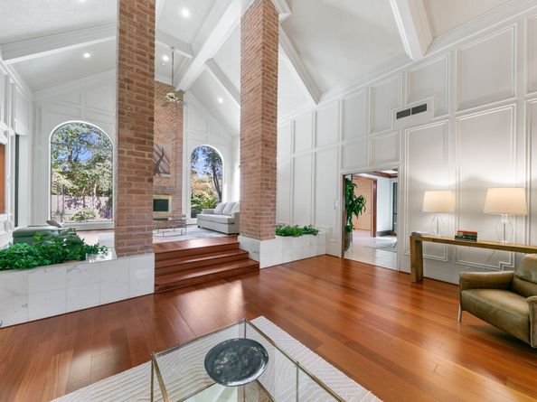 11818 Castle Ridge Drive, Houston TX 77077