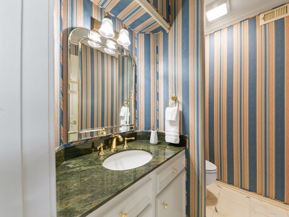 11818 Castle Ridge Drive, Houston TX 77077