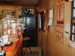 8110 Southbank Street, Houston TX 77033