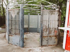 8110 Southbank Street, Houston TX 77033