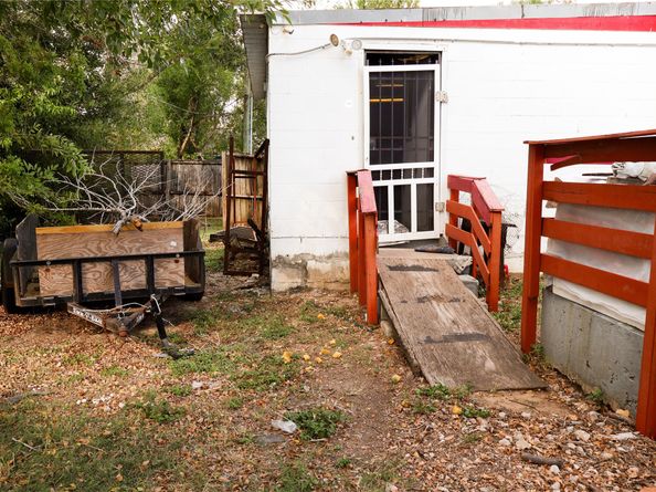 8110 Southbank Street, Houston TX 77033