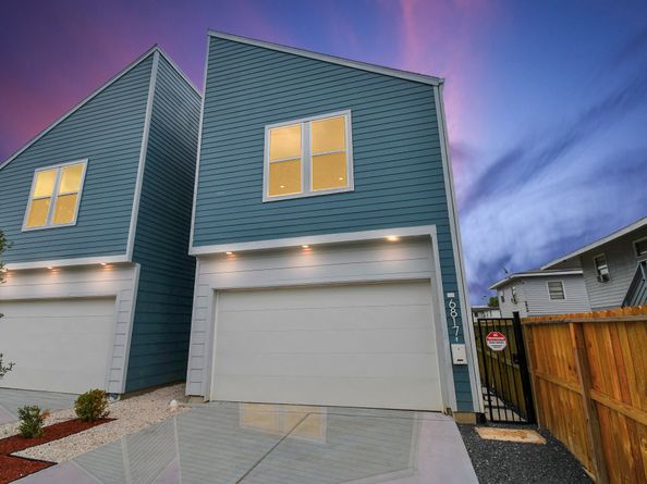 6817 Peerless Street, Houston TX 77021