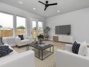 6817 Peerless Street, Houston TX 77021