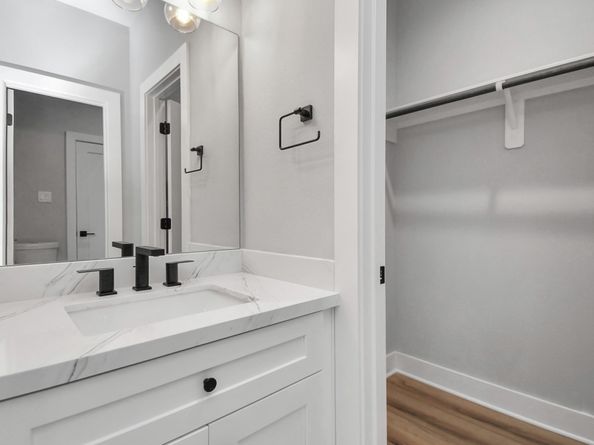 6817 Peerless Street, Houston TX 77021