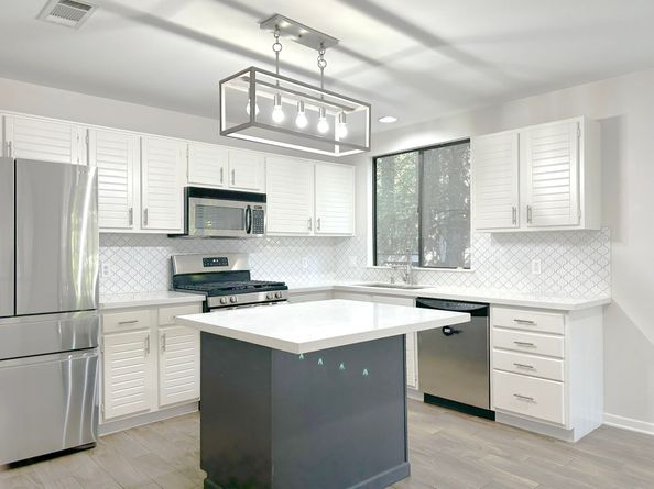 3 N Mossrock Road, The Woodlands TX 77380