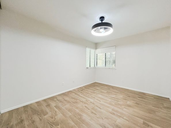 3 N Mossrock Road, The Woodlands TX 77380