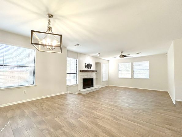 3 N Mossrock Road, The Woodlands TX 77380