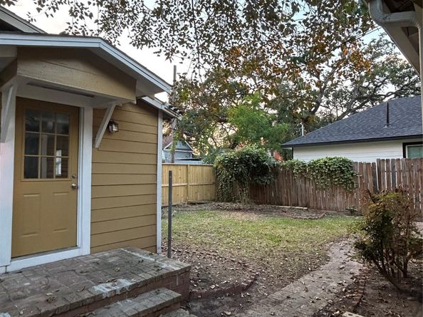 209 Walton Street, Houston TX 77009