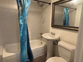 209 Walton Street, Houston TX 77009