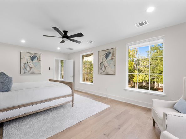 1725 Wroxton Court, Houston TX 77005