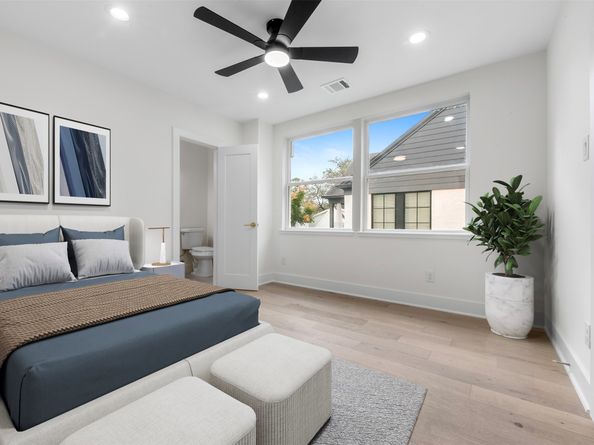 1725 Wroxton Court, Houston TX 77005