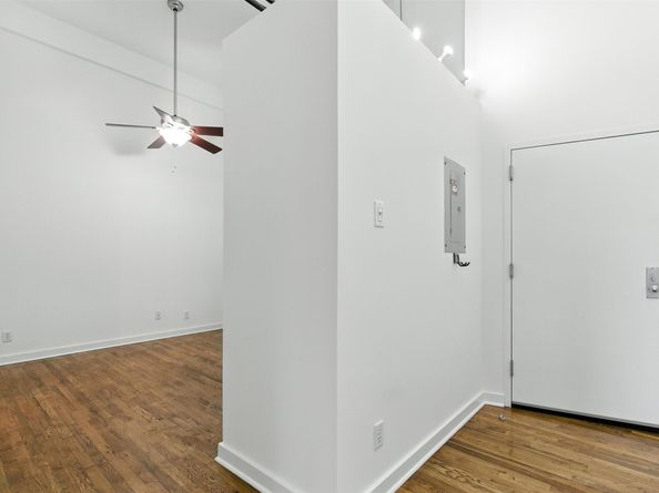 915 Franklin Street 2I, Houston TX 77002