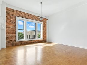 915 Franklin Street 2I, Houston TX 77002