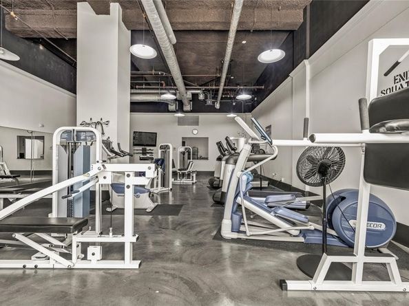 915 Franklin Street 2I, Houston TX 77002