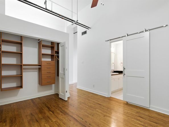 915 Franklin Street 2I, Houston TX 77002