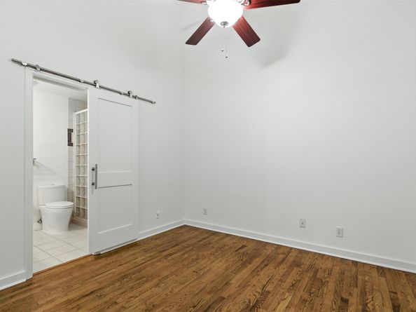 915 Franklin Street 2I, Houston TX 77002