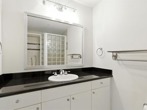 915 Franklin Street 2I, Houston TX 77002