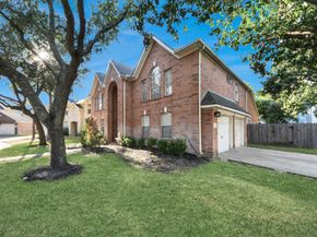 7902 Belterraza Court, Houston TX 77083