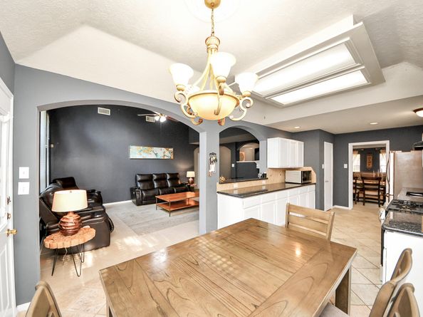 7902 Belterraza Court, Houston TX 77083