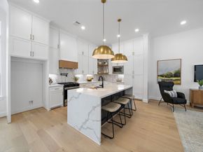 925 Fisher Street D, Houston TX 77018