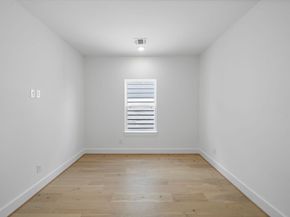 925 Fisher Street D, Houston TX 77018