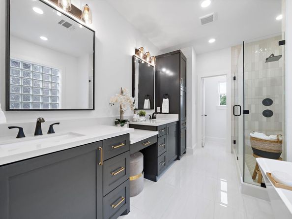 925 Fisher Street D, Houston TX 77018