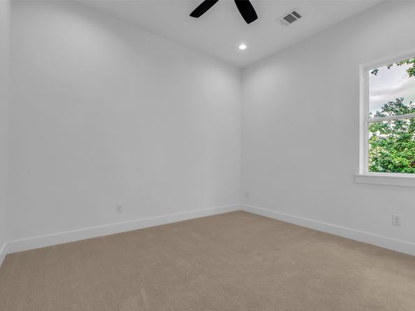 3407 Hutchins Street, Houston TX 77004