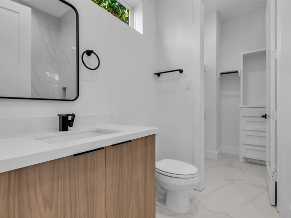 3407 Hutchins Street, Houston TX 77004