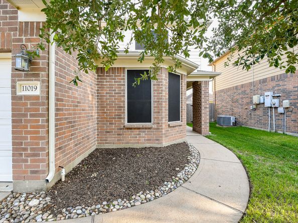 11019 Chestnut Path Way, Tomball TX 77375