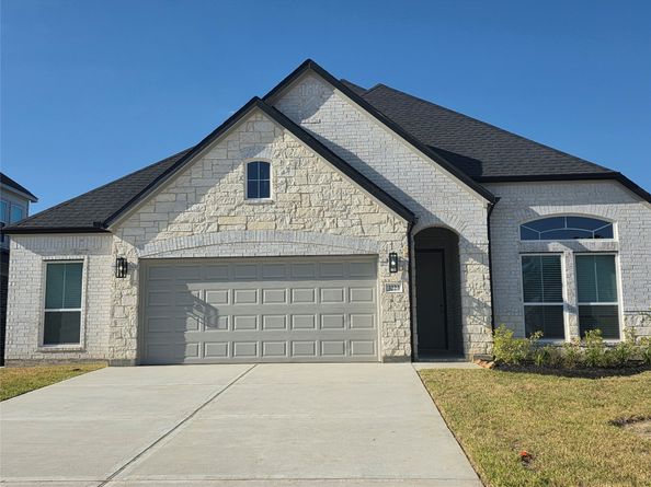 3223 Bushy Hawthorn Drive, Conroe TX 77301