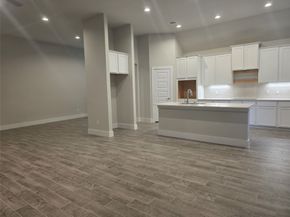 3223 Bushy Hawthorn Drive, Conroe TX 77301