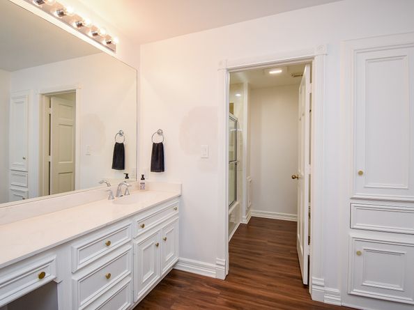 5330 Braesheather Drive, Houston TX 77096