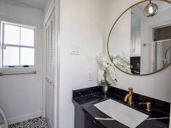 5330 Braesheather Drive, Houston TX 77096