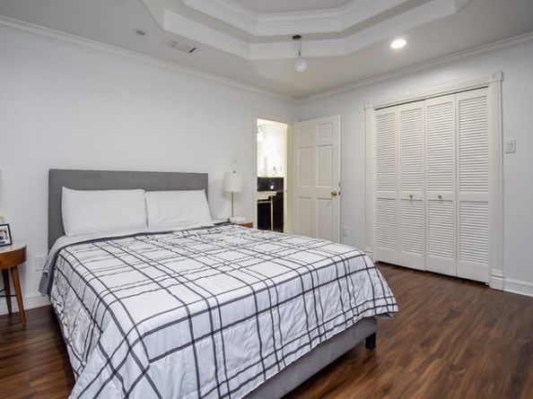 5330 Braesheather Drive, Houston TX 77096