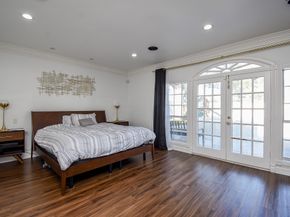 5330 Braesheather Drive, Houston TX 77096