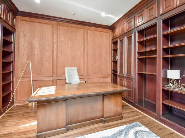 5330 Braesheather Drive, Houston TX 77096