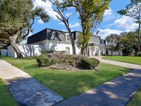 5330 Braesheather Drive, Houston TX 77096