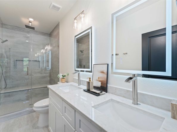 7005 Saint Augustine Street A/B, Houston TX 77021