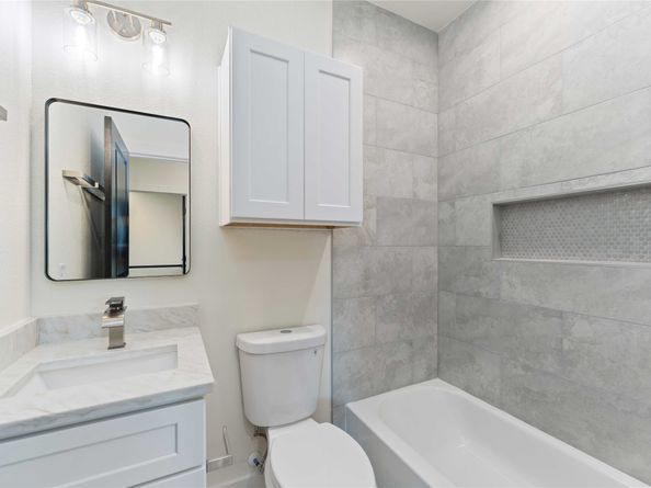 7005 Saint Augustine Street A/B, Houston TX 77021