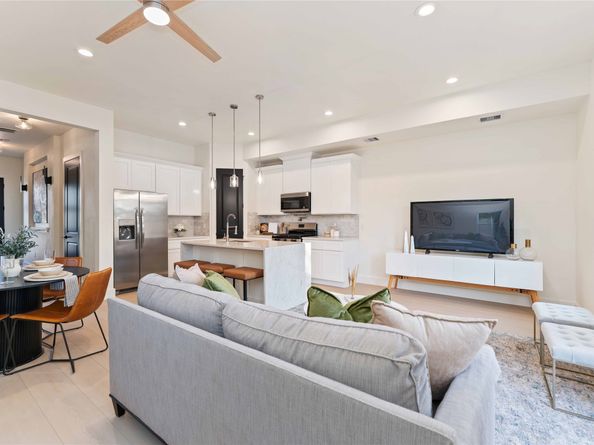 7005 Saint Augustine Street A/B, Houston TX 77021