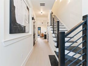7005 Saint Augustine Street A/B, Houston TX 77021