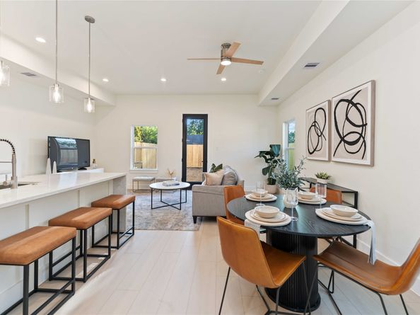 7005 Saint Augustine Street A/B, Houston TX 77021