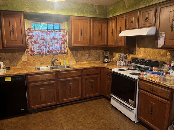 2106 Peppermill Road, Houston TX 77080