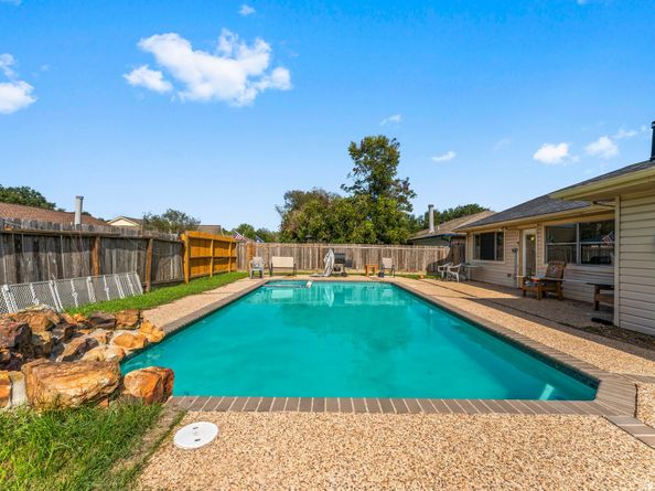 1111 Tanglewild Lane, Richmond TX 77406